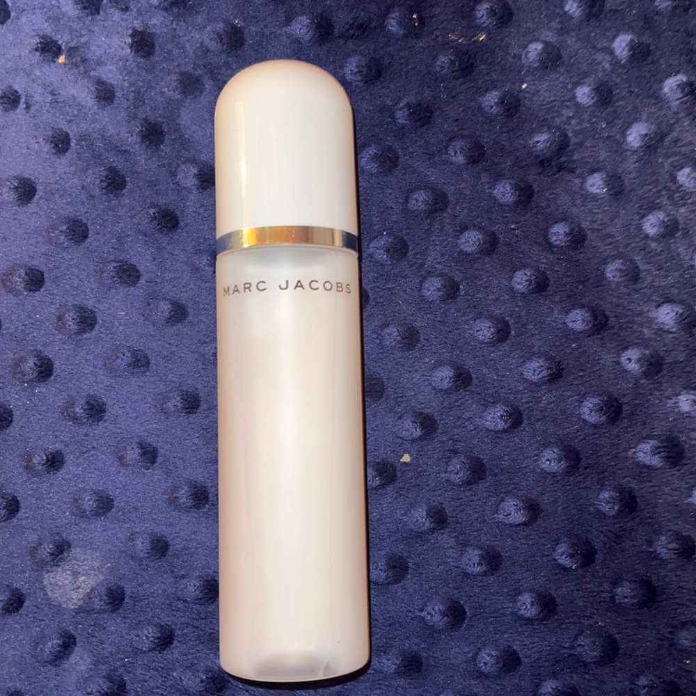 Marc Jacob’s setting spray